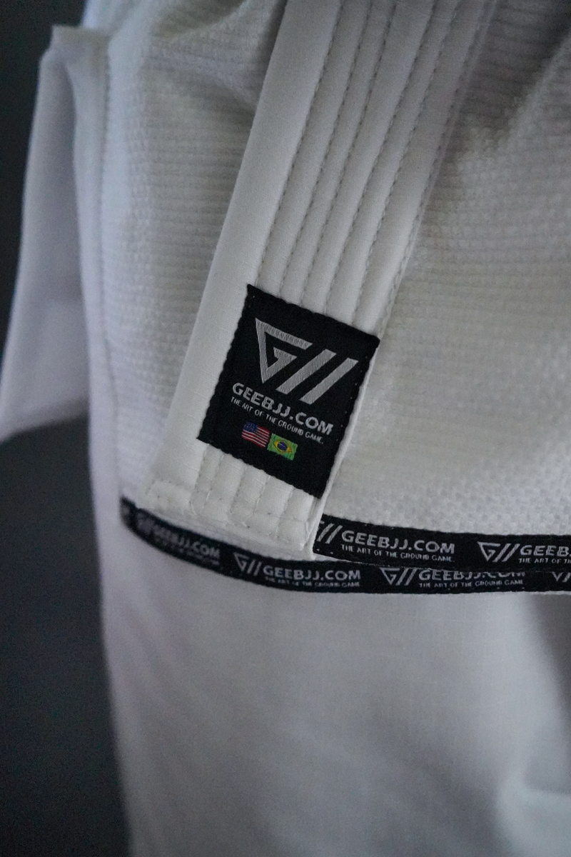 Load image into Gallery viewer, Ultra 4.0 White Lightweight BJJ GI - Gee BJJ Kimonos
