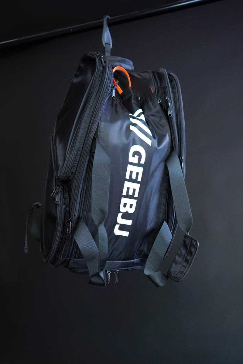 Load image into Gallery viewer, Gee BJJ Backpack for GYM / Training / BJJ - Large 50L - Gee BJJ Kimonos
